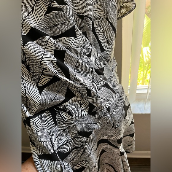 LOFT Romper Size 2P - Picture 9 of 9